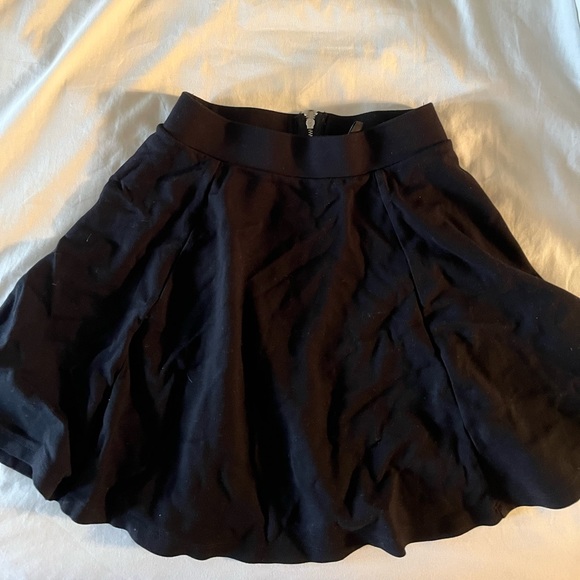 ! 2 for 20 ! Black Flared Skater Skirt XS - Picture 5 of 7